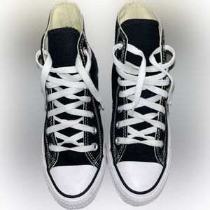 Converse Black and White womens size 6